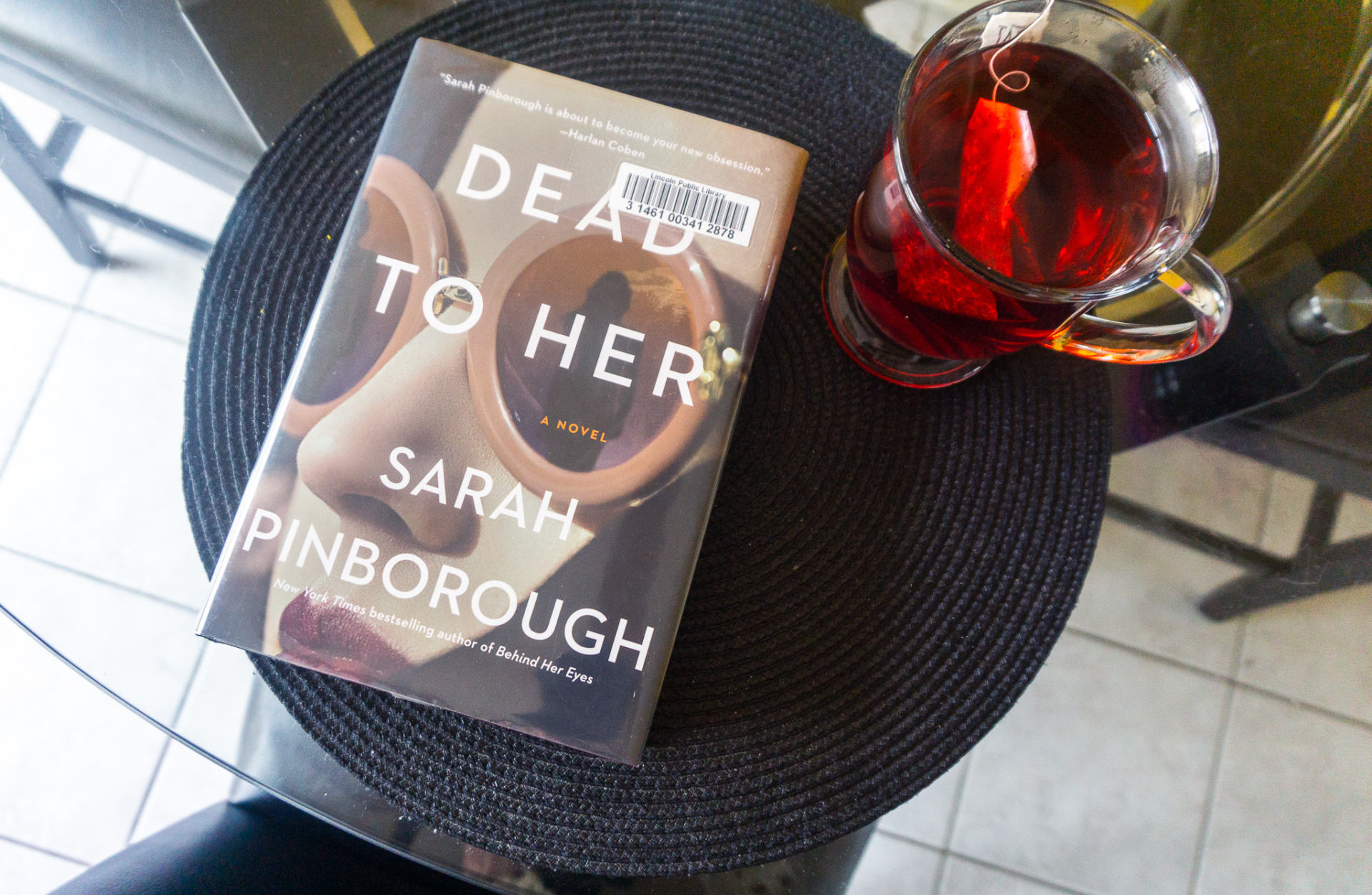 ‘Dead To Her’ Is Sarah Pinborough’s Best Work Yet Flawless World
